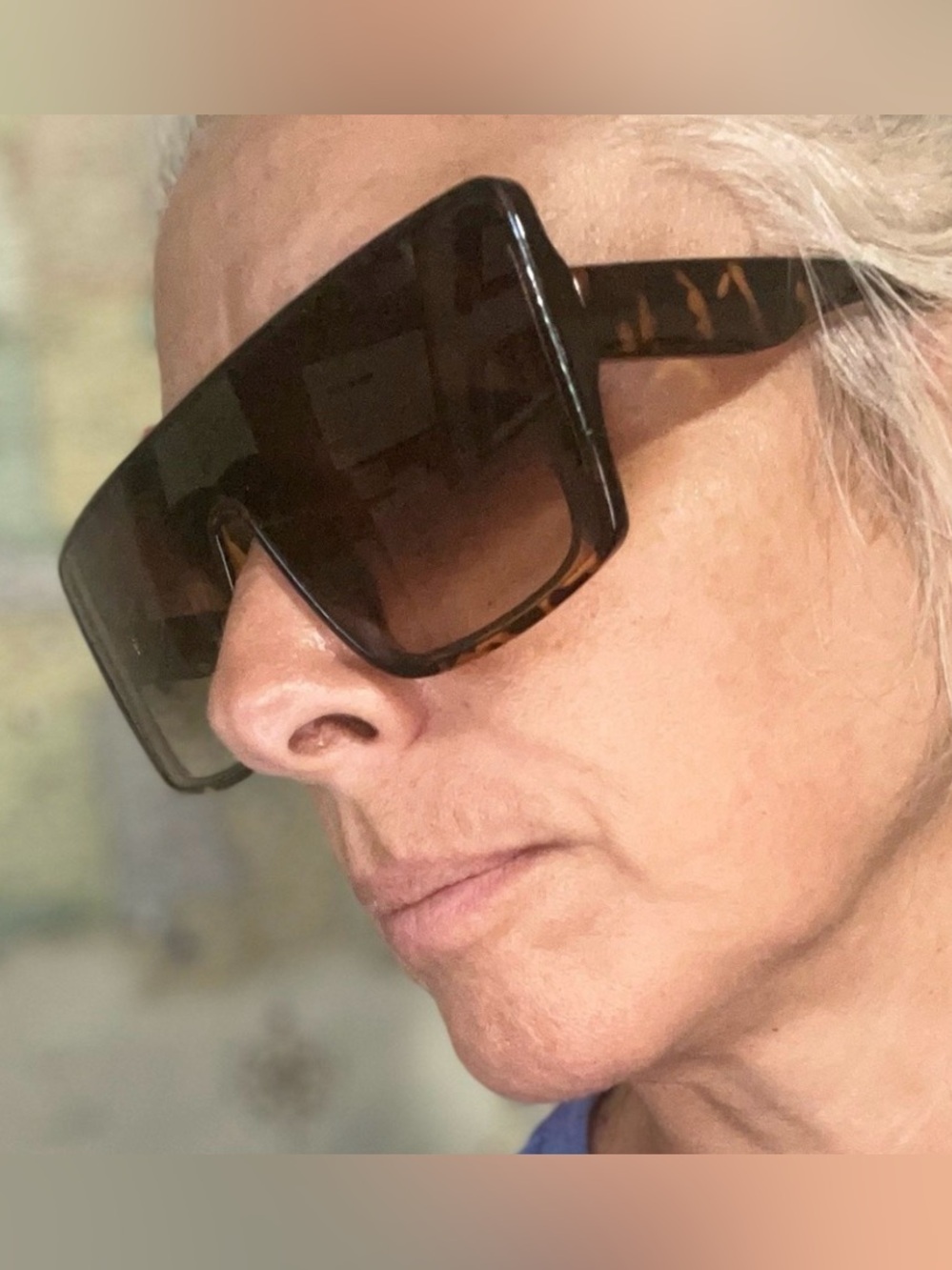 Tortoiseshell Shield Sunglasses - Brown Gradient Big - Picture 2 of 4